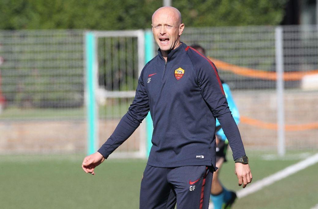 Gianluca Falsini, allenatore della Roma Under 16, di Mancini