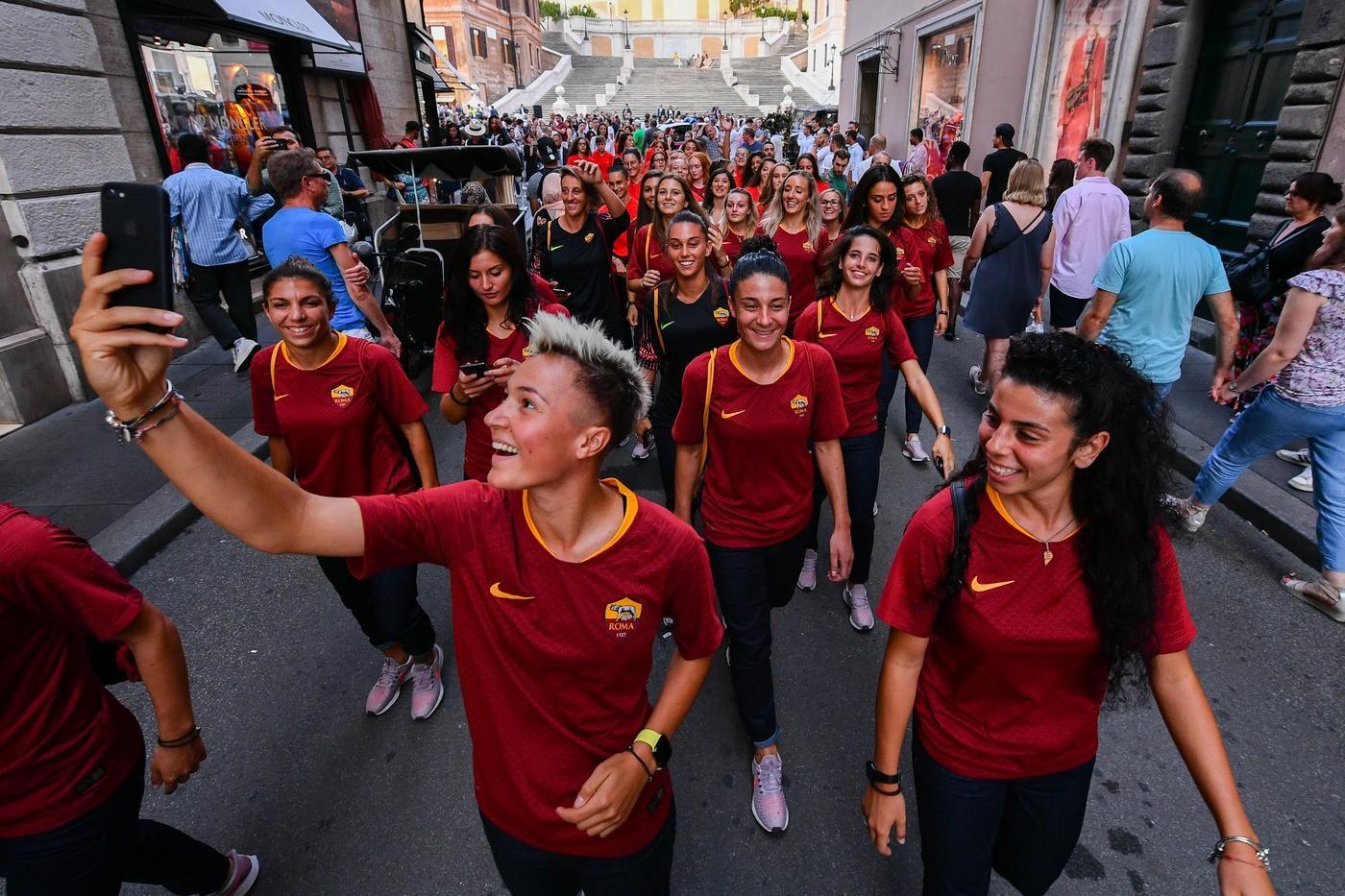 Le ragazze della Roma Femminile, di LaPresse