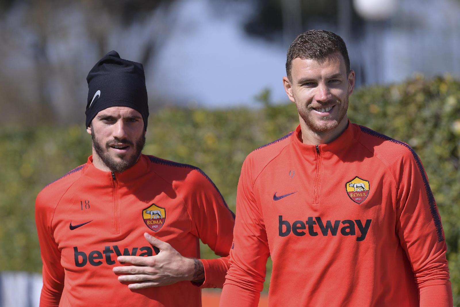 Dzeko e Santon, di LaPresse