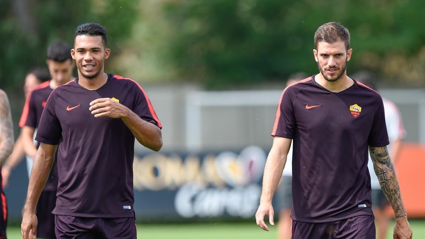 Juan Jesus e Santon in allenamento, di LaPresse