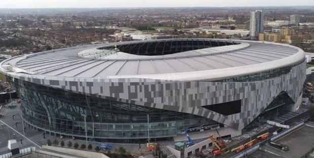 Il nuovo stadio del Tottenham contiene 62mila spettatori: domani contro il Crystal Palace la prima partita ufficiale