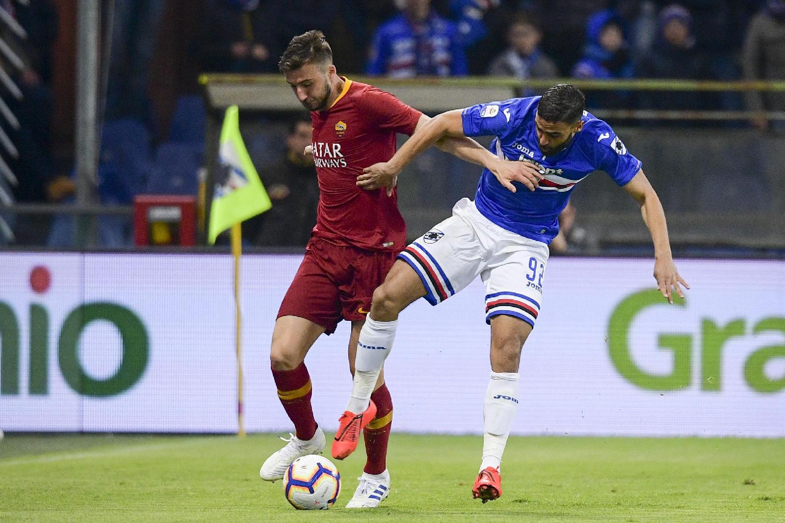 Cristante in campo a Marassi, di LaPresse