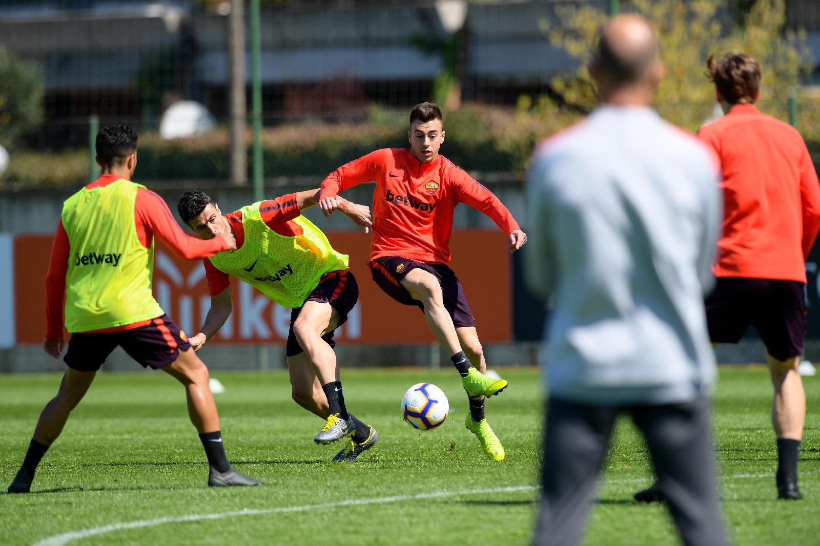 El Shaarawy in azione durante la partitella, di LaPresse