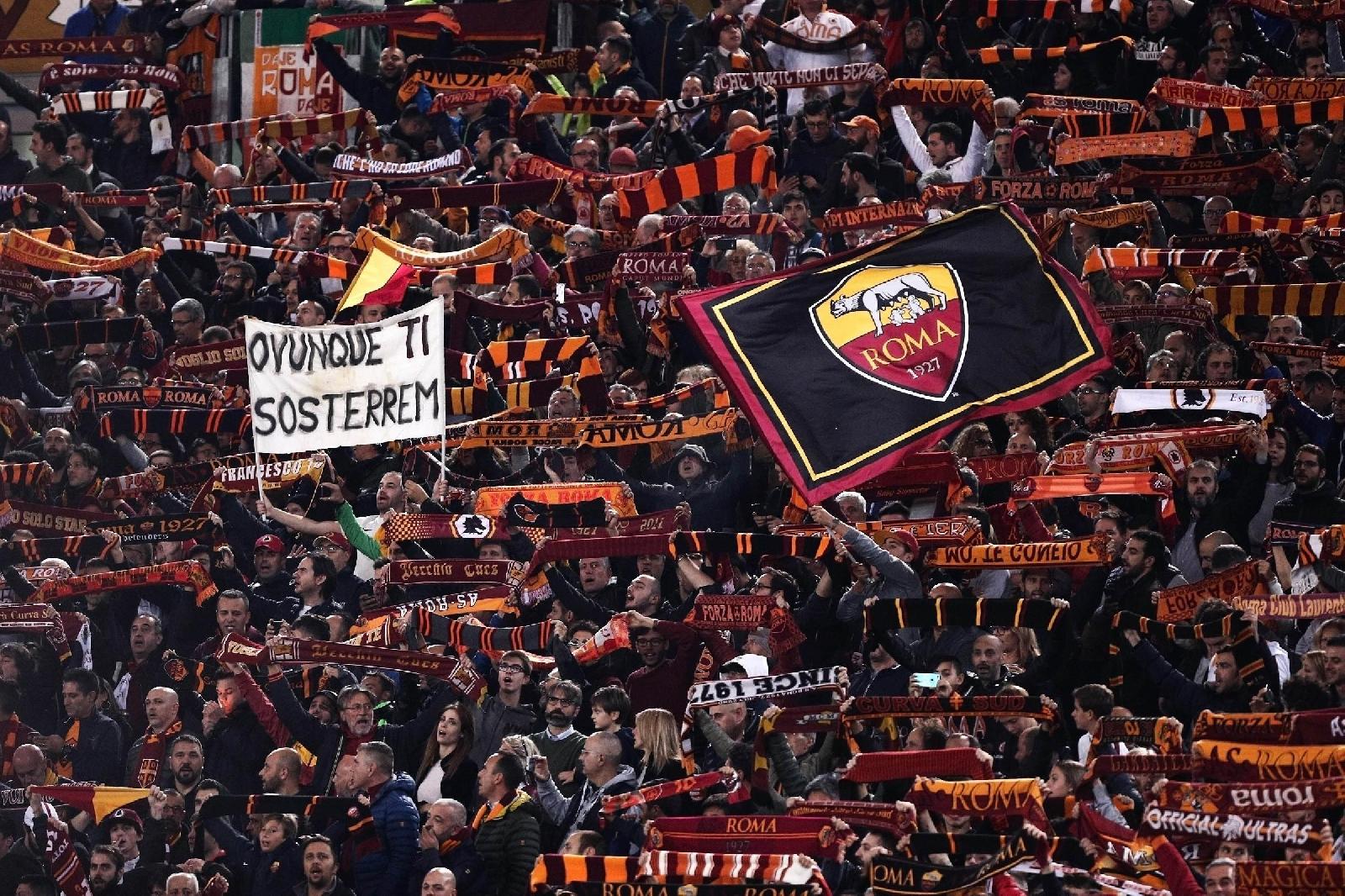 Una sciarpata della Curva Sud, di Proietti