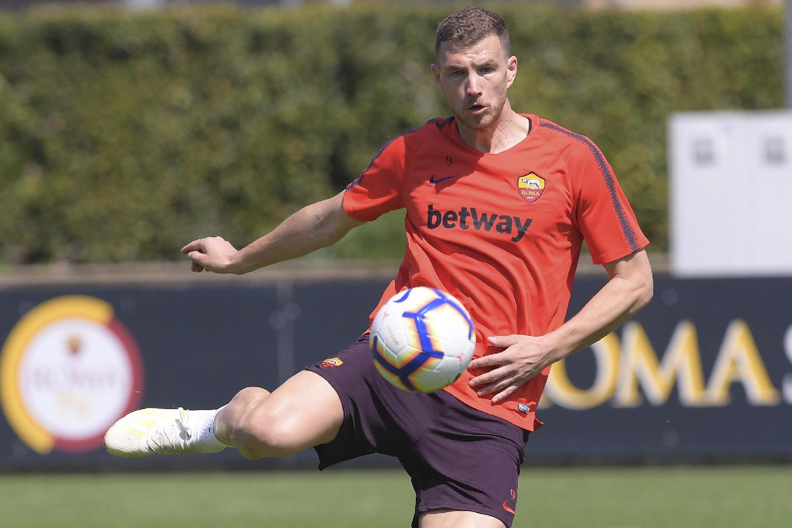 Edin Dzeko, di LaPresse