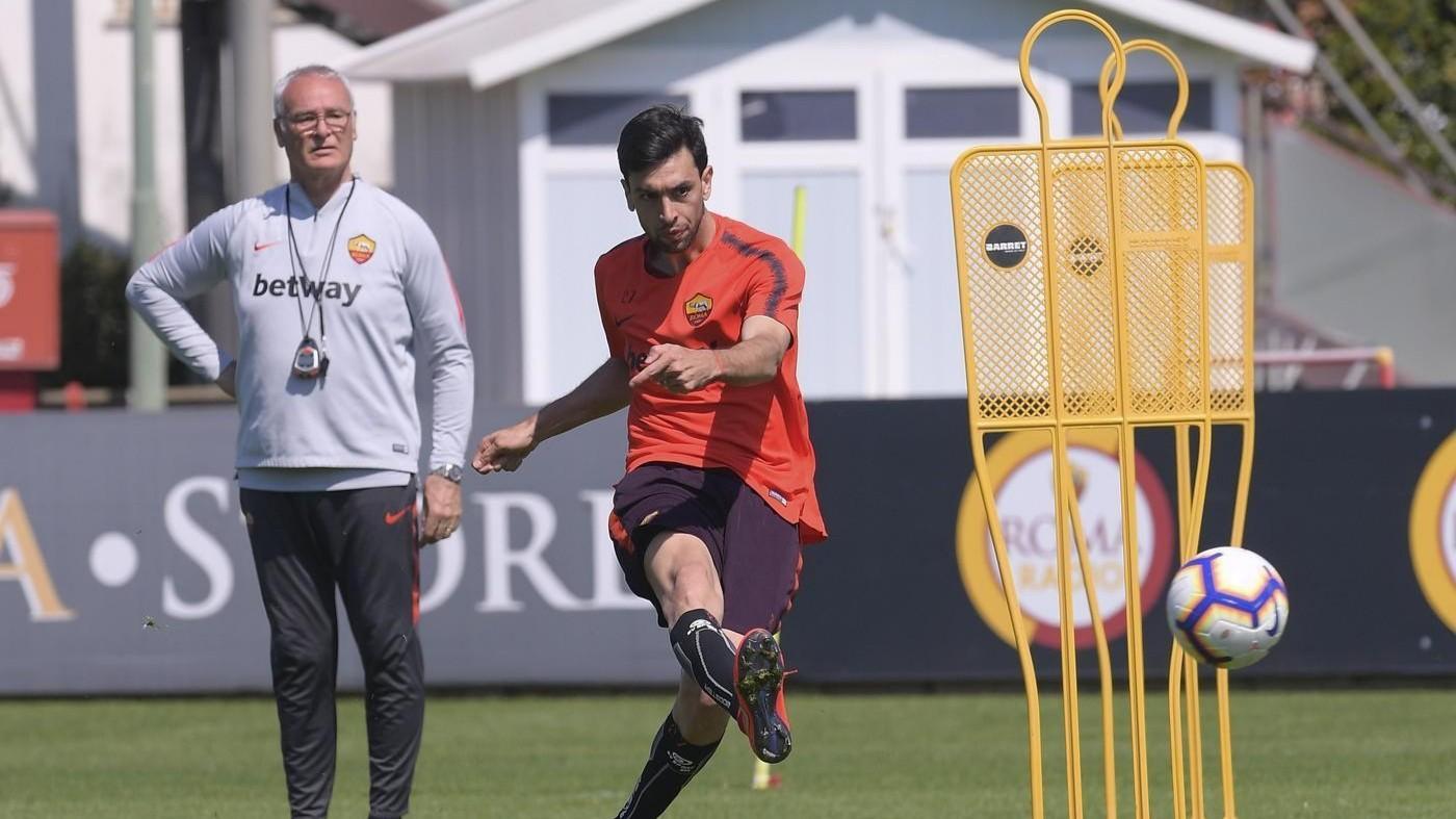 Ranieri osserva Pastore in allenamento, di LaPresse