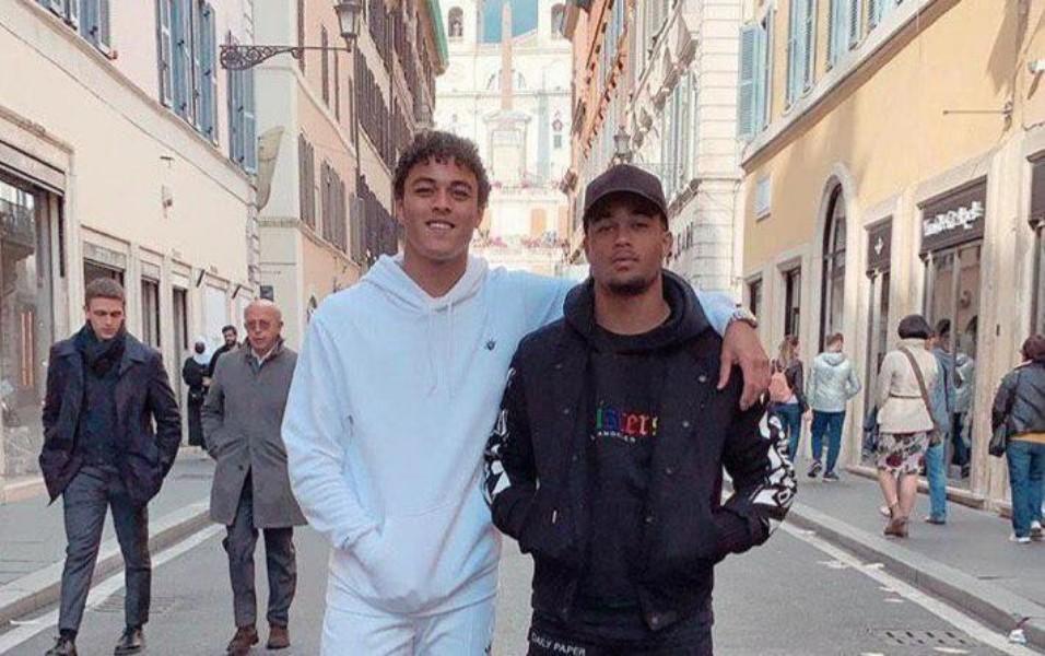 Justin Kluivert in compagnia del fratello Ruben