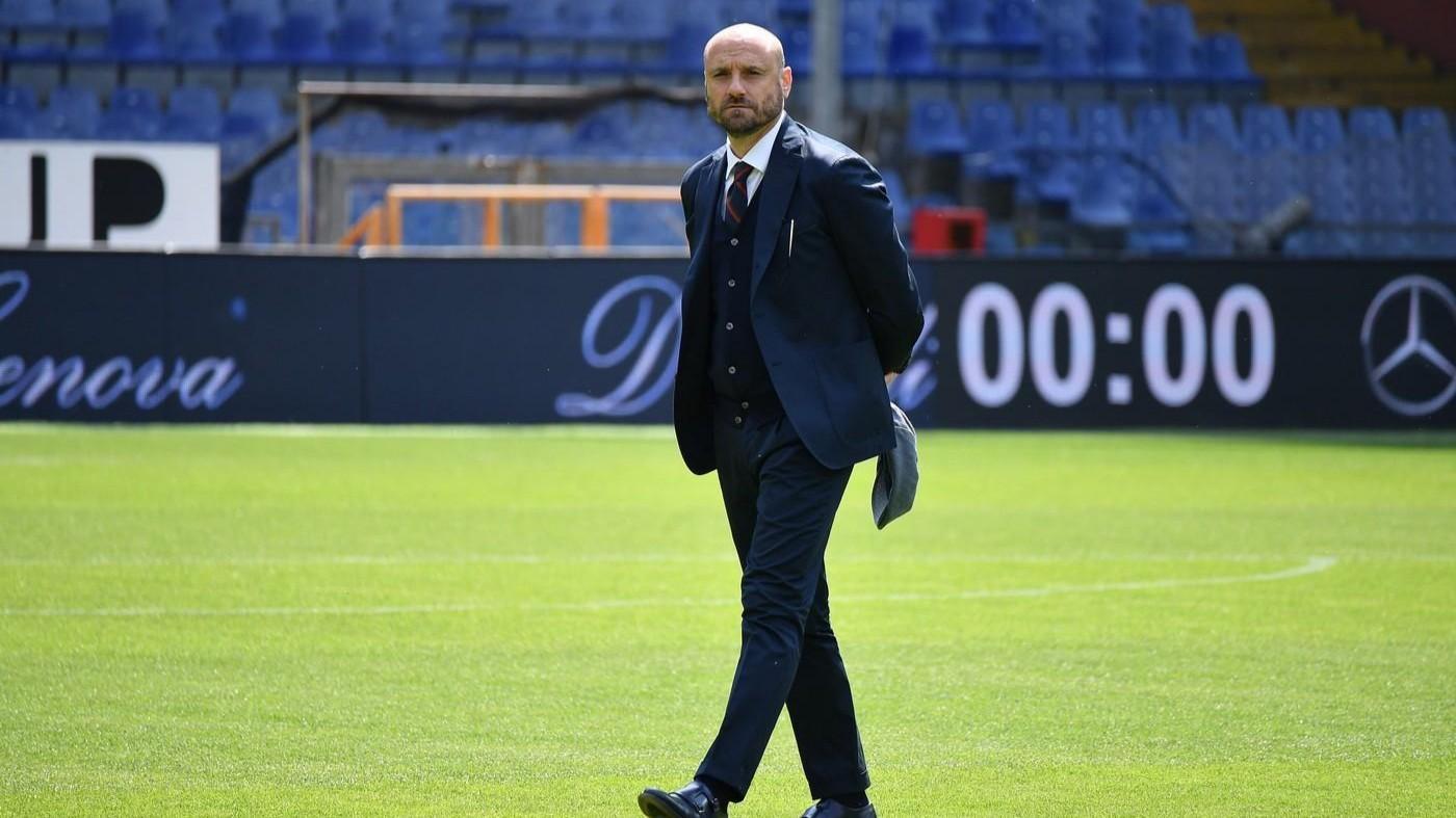 Gianluca Petrachi prima di Genoa-Torino, di LaPresse