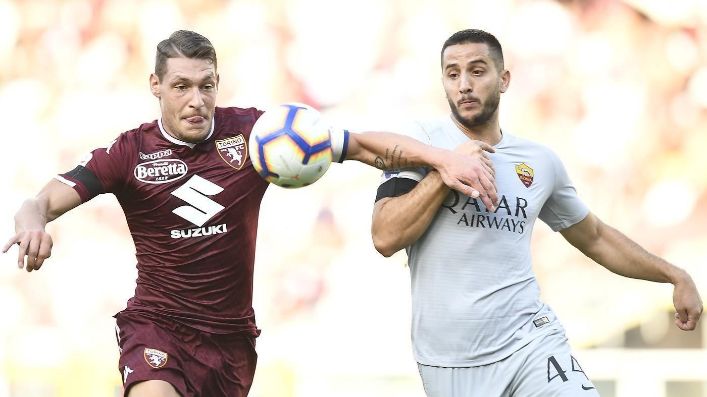 Belotti e Manolas a duello, di LaPresse