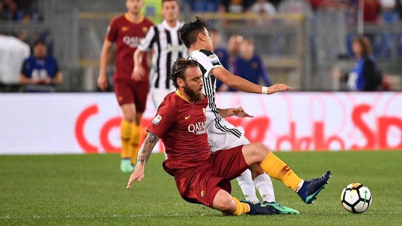 De Rossi contrasta Dybala, di LaPresse