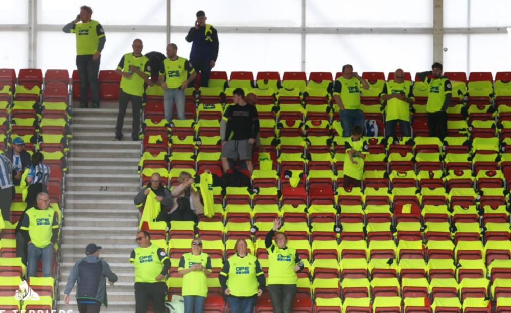 I tifosi dell'Huddersfield in trasferta a Southampton