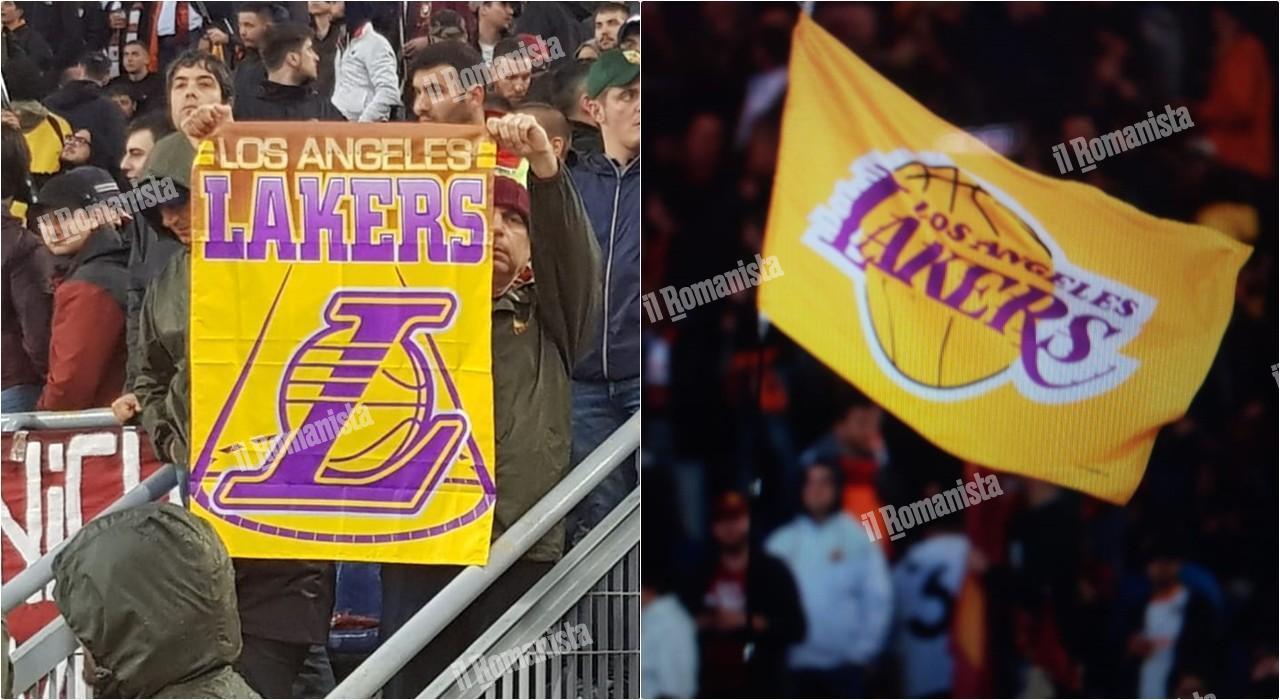 Uno stendardo e una bandiera dei Lakers in Curva Sud (FOTO MANCINI-PROIETTI)