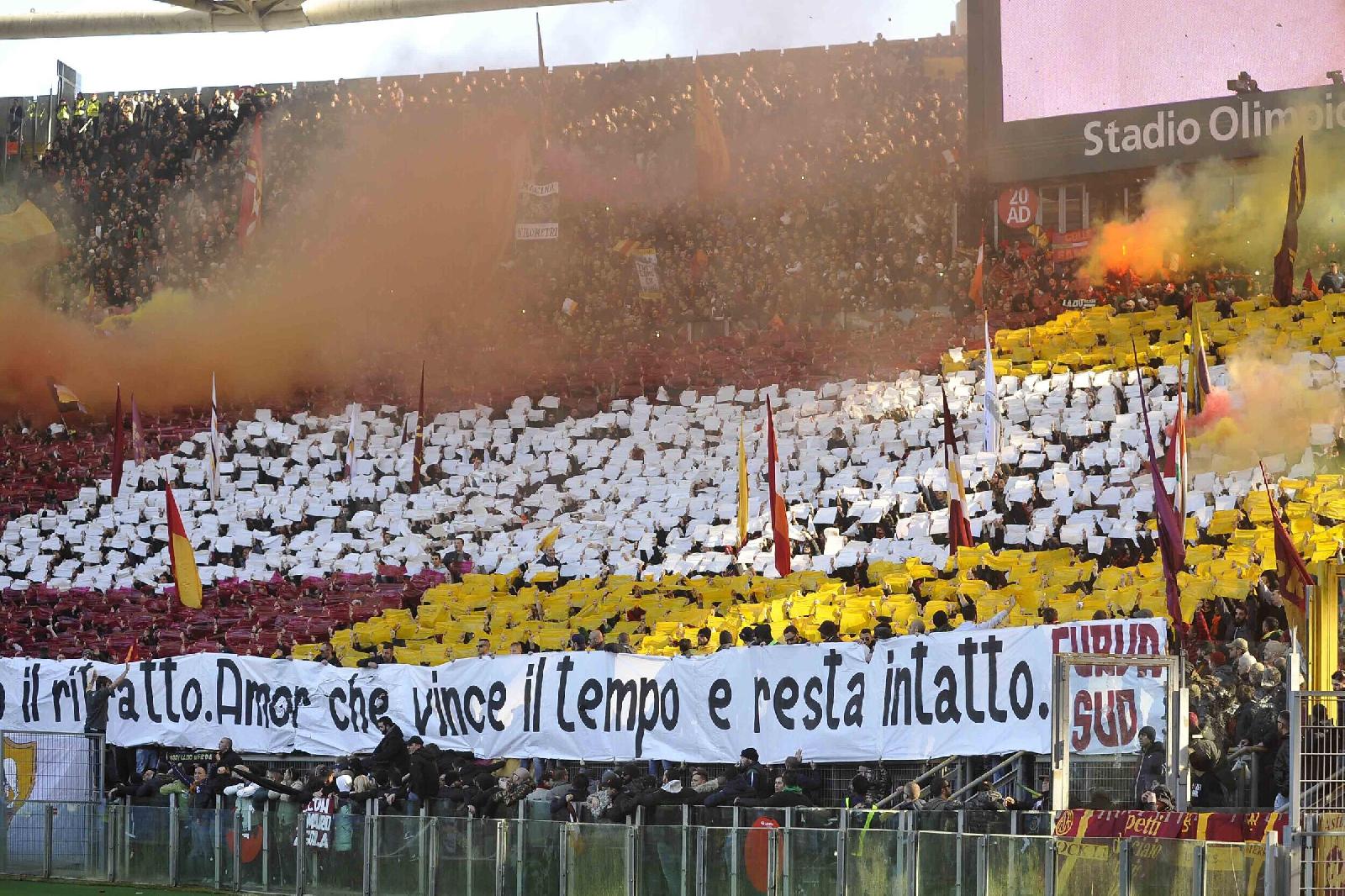 La coreografia della Curva Sud