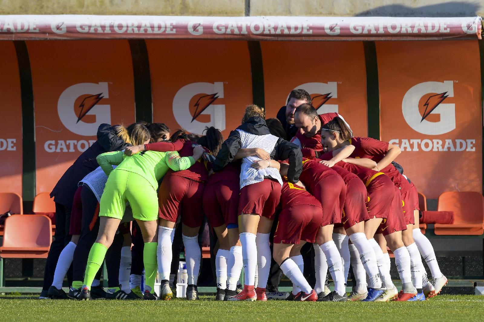 La squadra delle ragazze giallorosse, di LaPresse