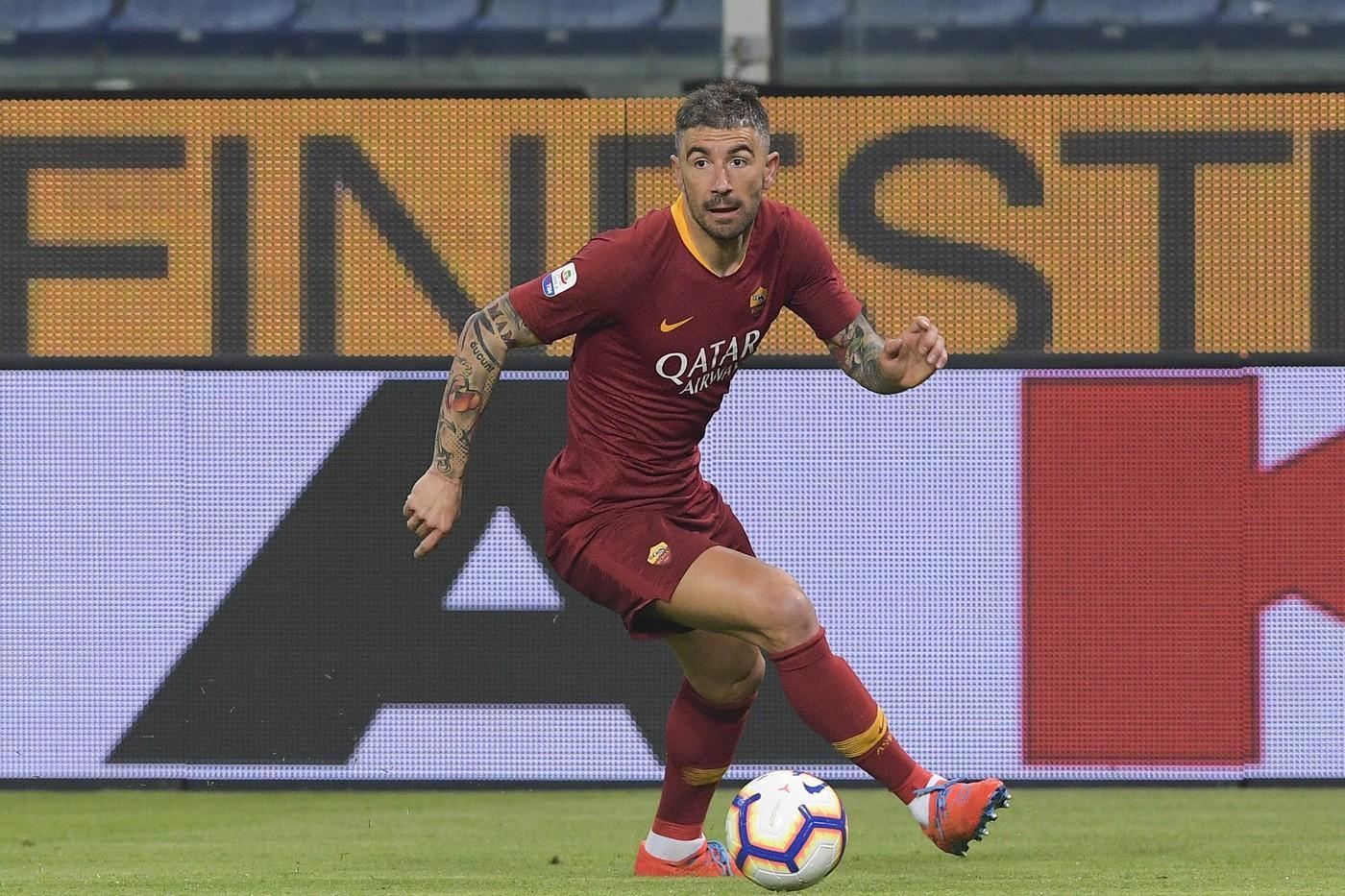 Aleksandar Kolarov con la maglia della Roma, di LaPresse