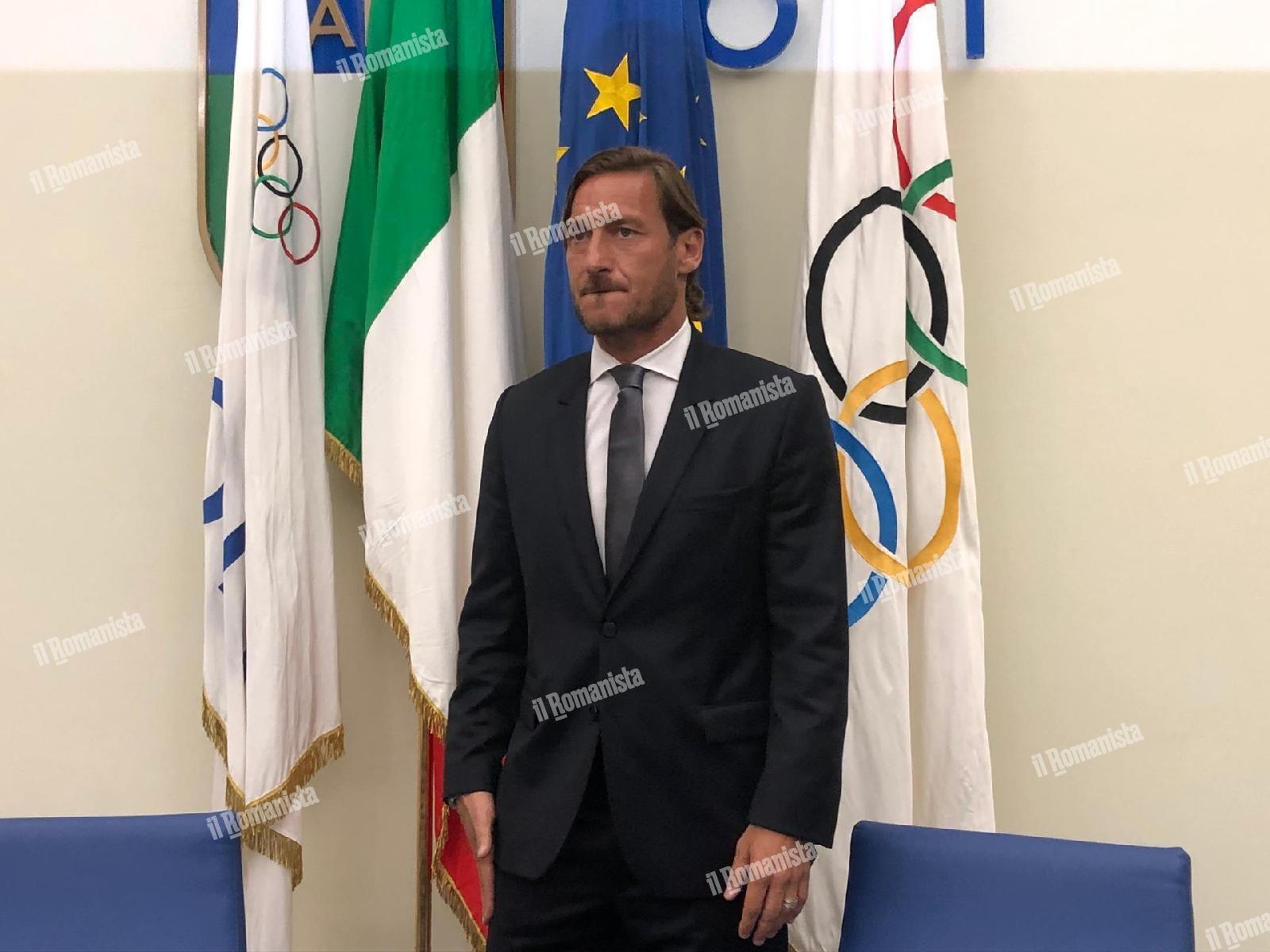 Francesco Totti nella conferenza stampa al salone d'Onore del Coni