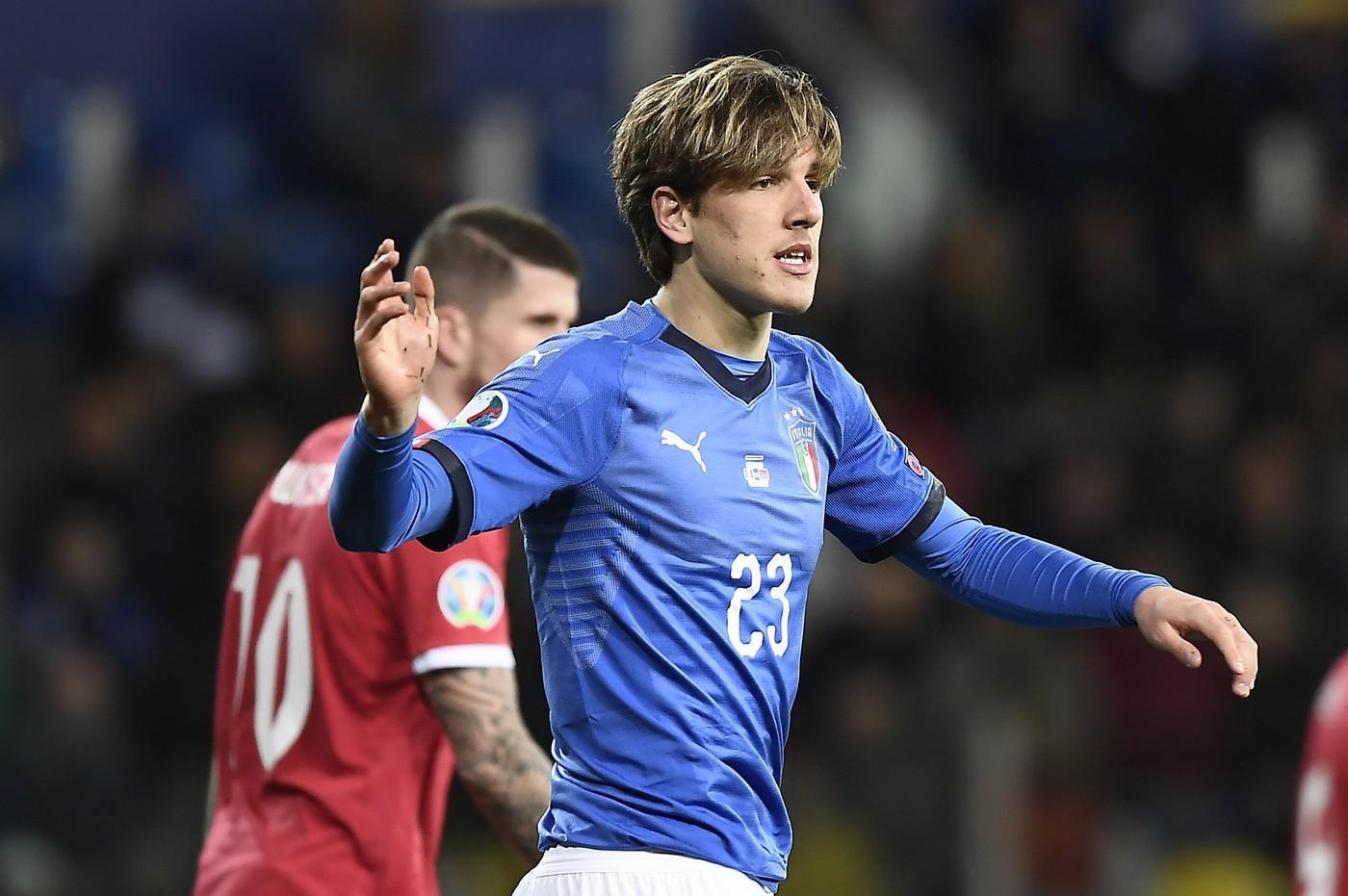 Nicolò Zaniolo con la maglia Azzurra, di LaPresse