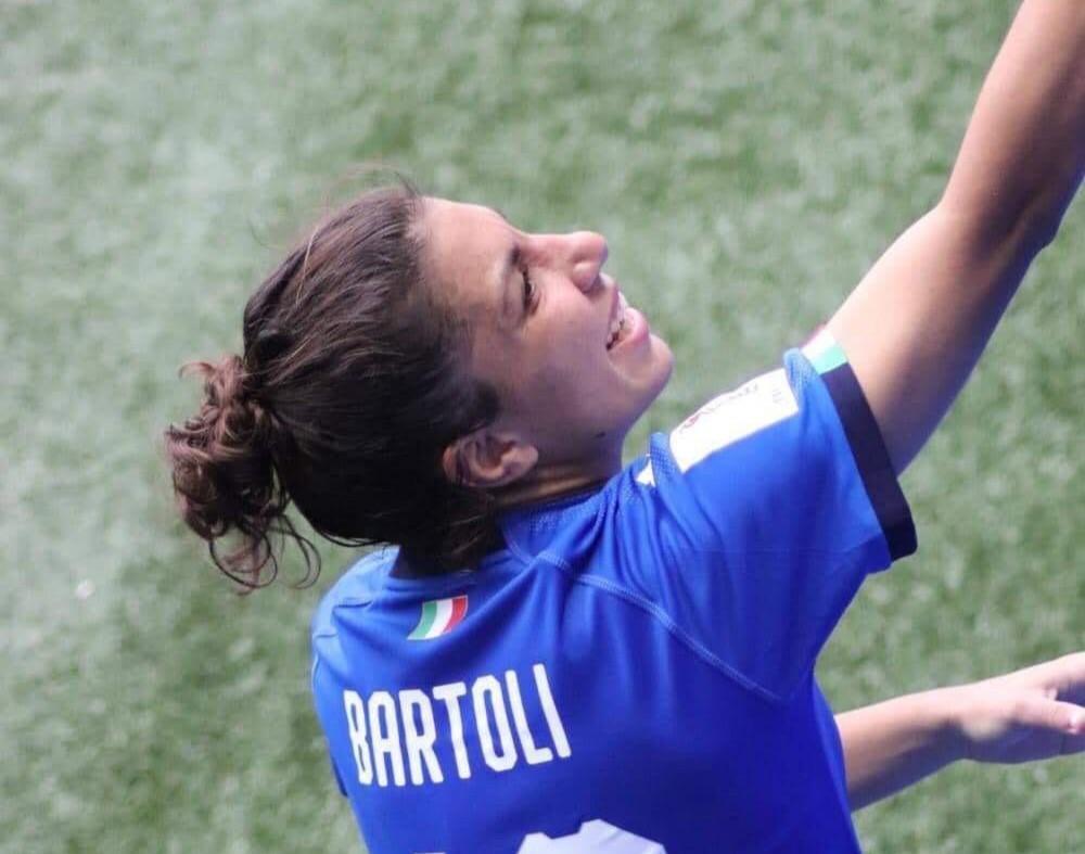 Elisa Bartoli con la maglia della Nazionale