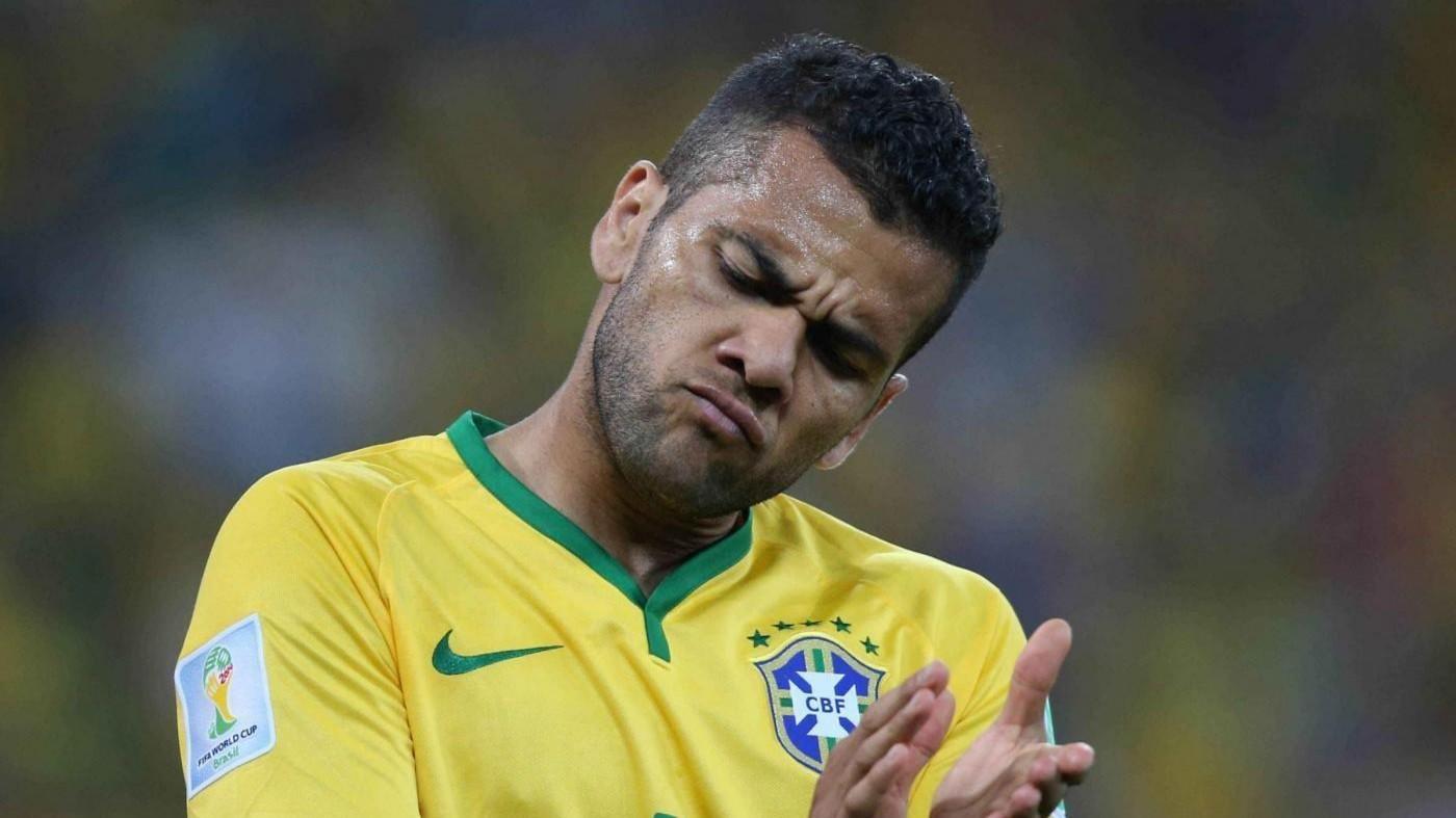 Dani Alves si è svincolato dal Psg, di LaPresse