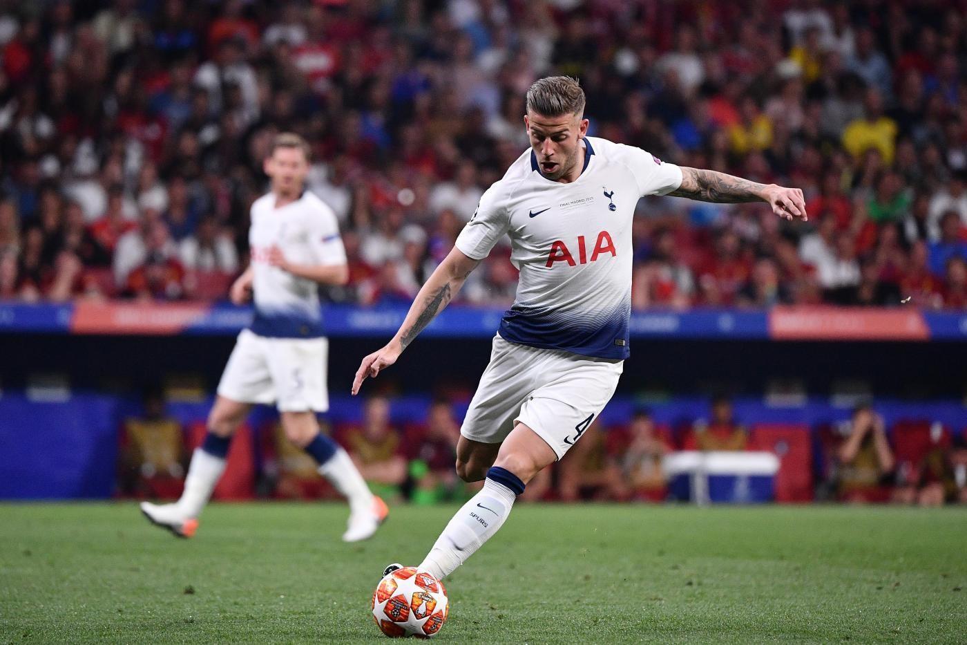 Alderweireld, il Tottenham avrebbe offerto il difensore belga alla Roma per arrivare a Zaniolo, di LaPresse