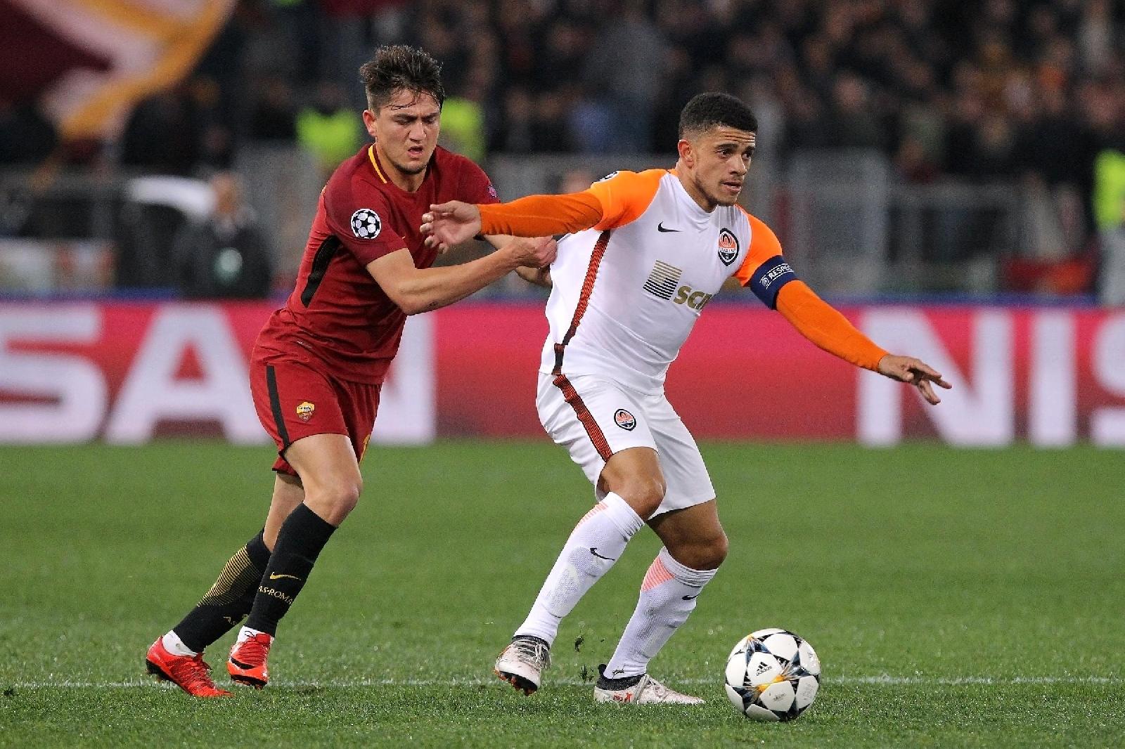 Taison in campo all'Olimpico contro la Roma in Champions League, di LaPresse