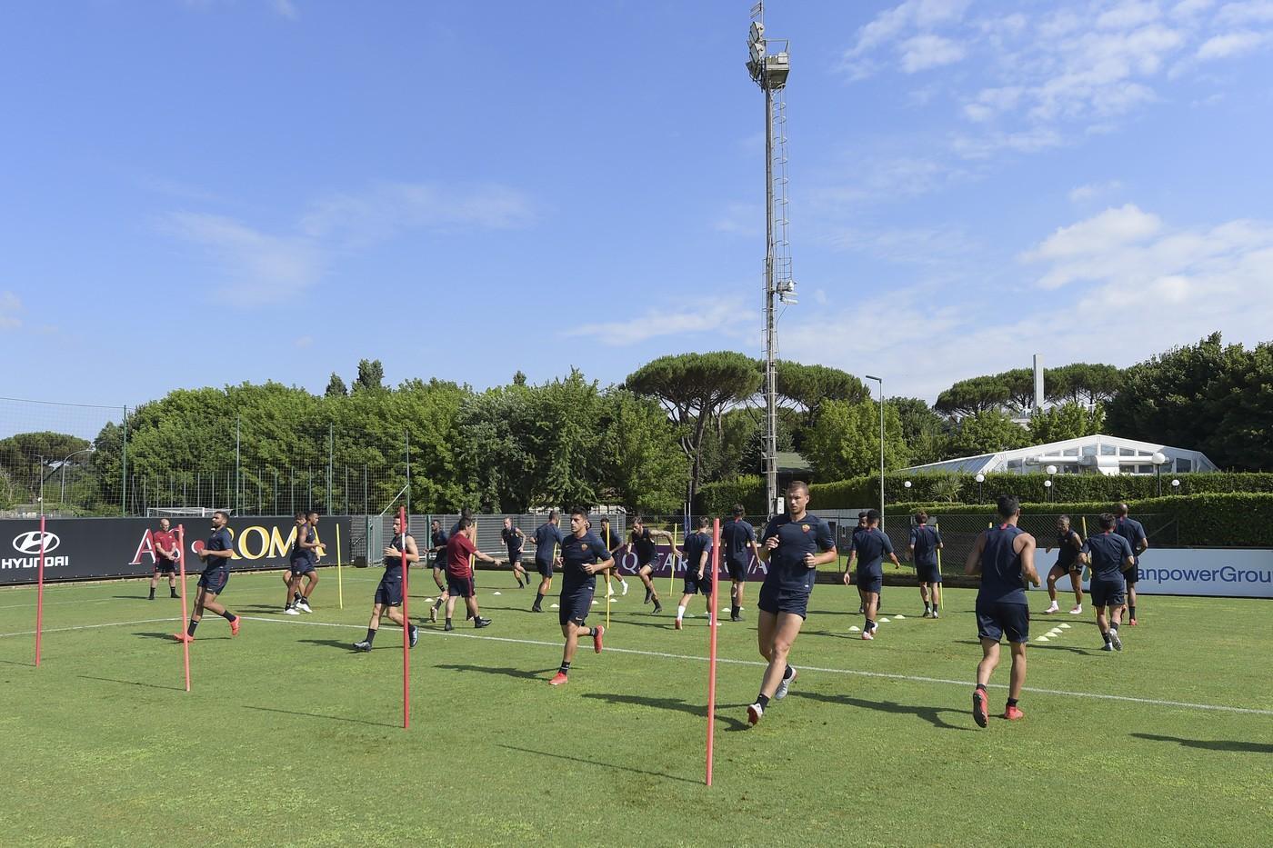 La Roma si allena nel ritiro di Trigoria, di LaPresse