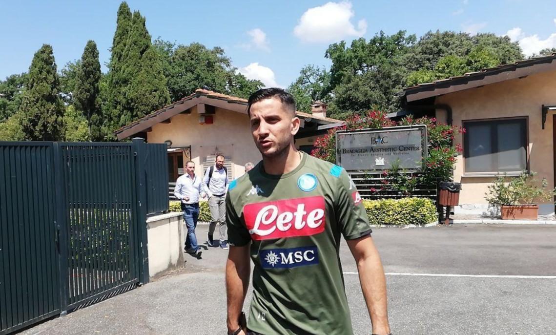 Kostas Manolas a Villa Stuart per le visite mediche con il Napoli