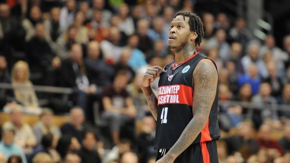 Colpo Davon Jefferson per la Virtus