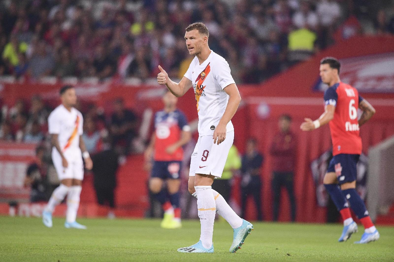 Edin Dzeko durante l'amichevole di Lille, di LaPresse