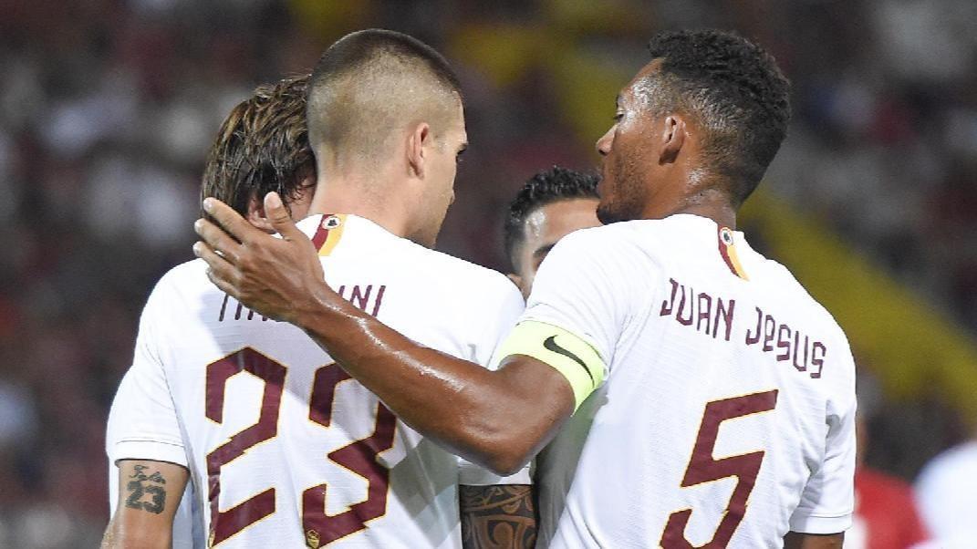 Juan Jesus e Mancini durante Perugia-Roma, di LaPresse