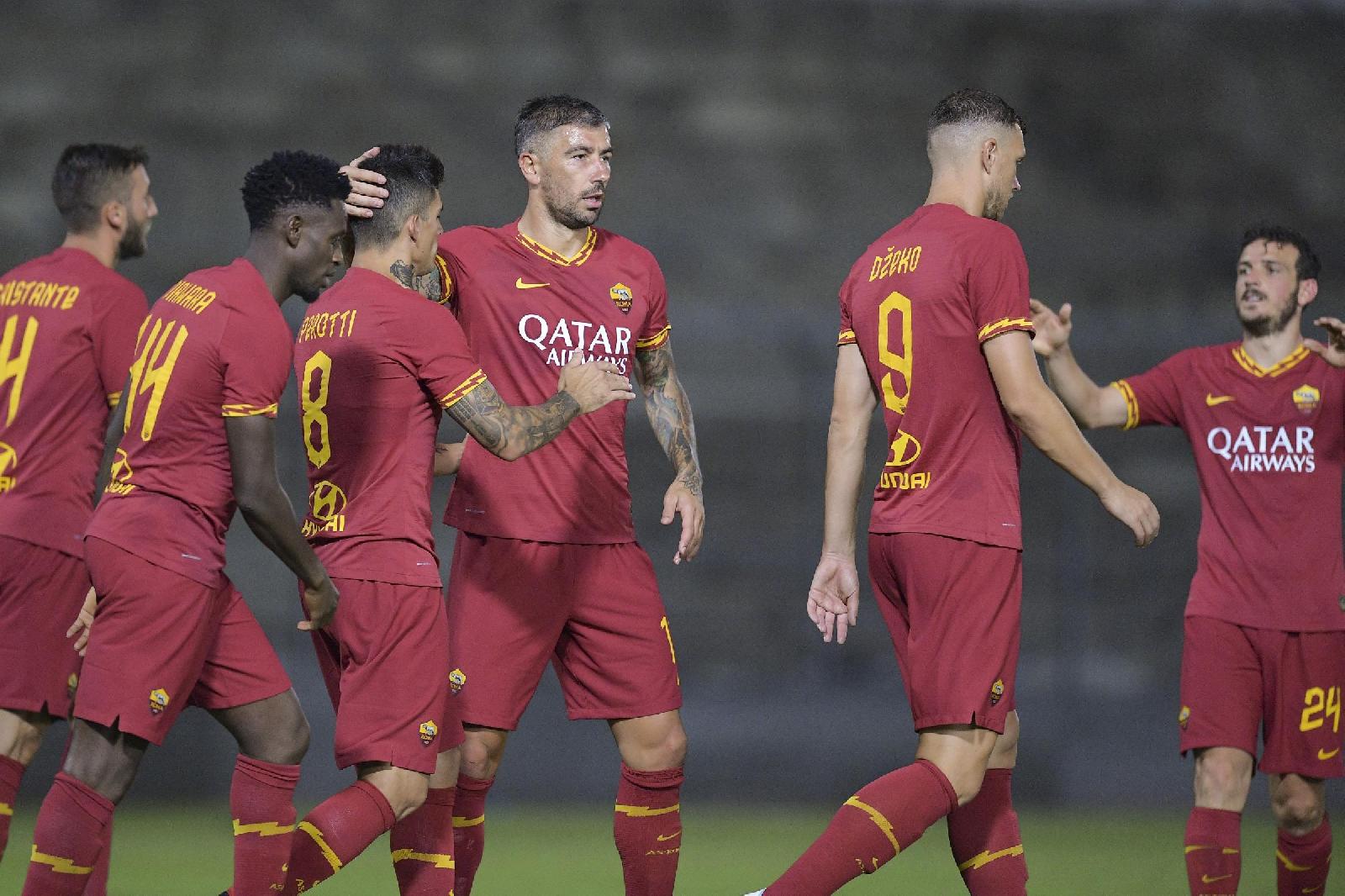 L\'esultanza dei giallorossi, di LaPresse