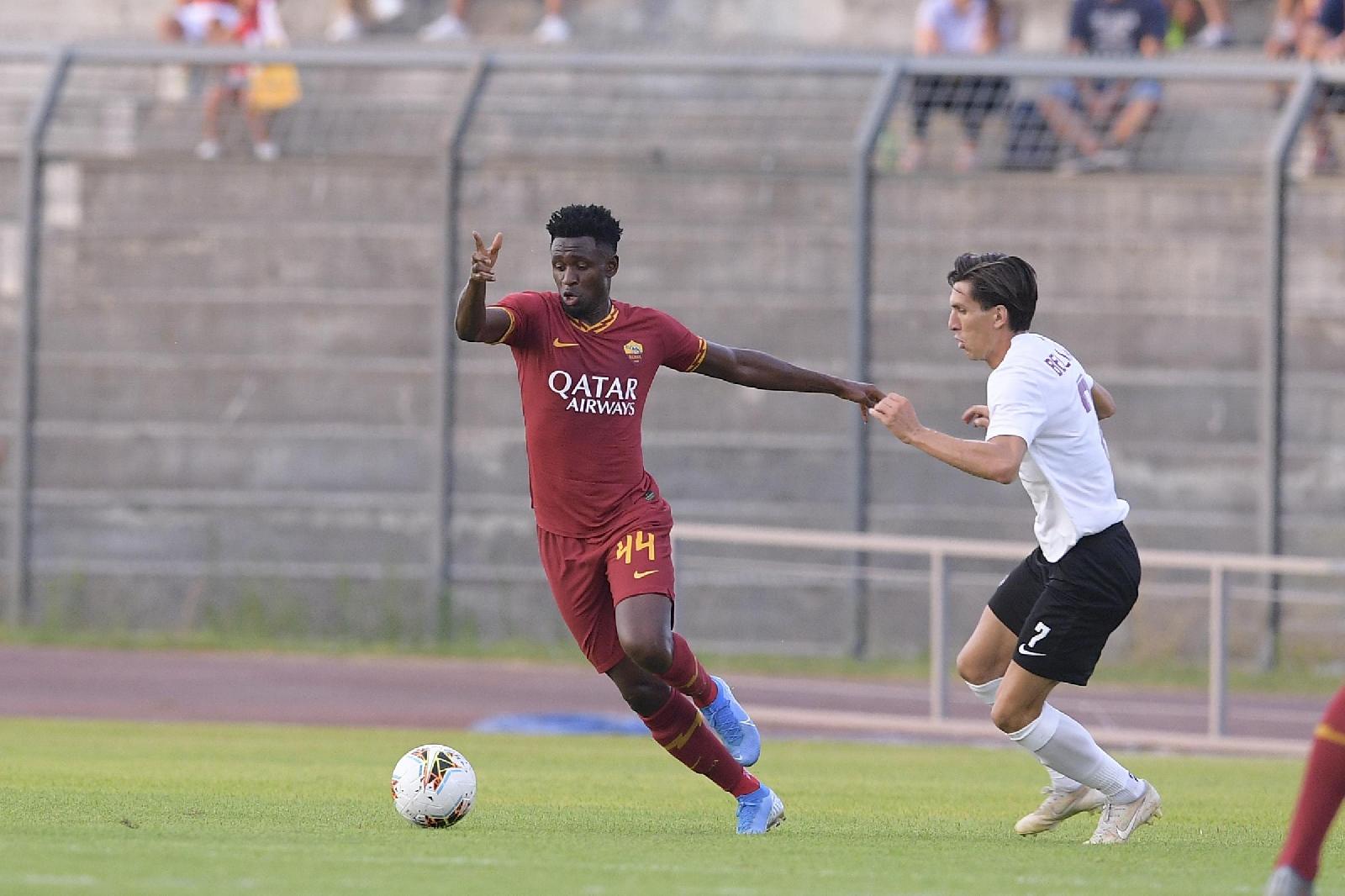 Amadou Diawara contro l\'Arezzo, di LaPresse