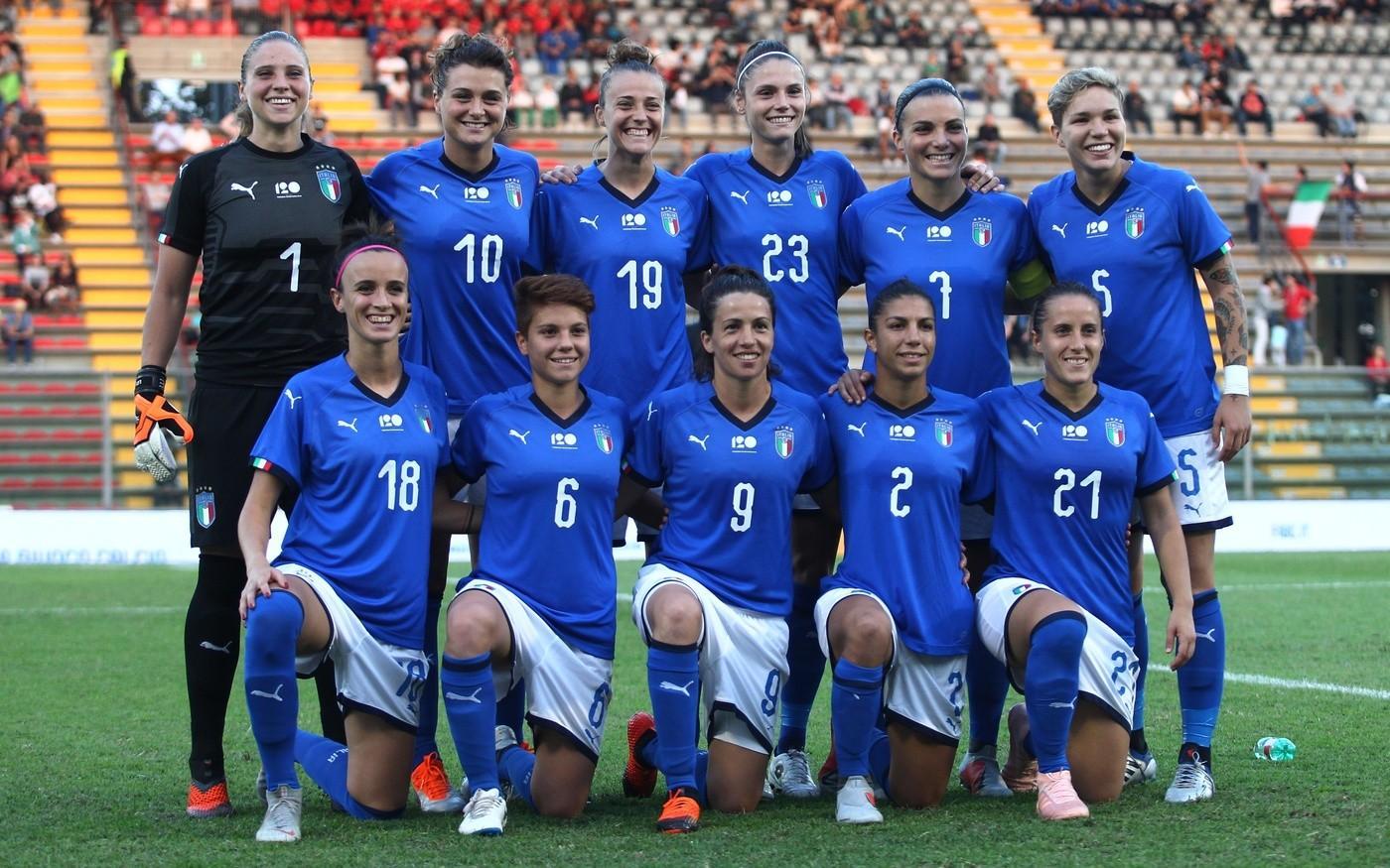 Le giallorosse Bartoli e Giugliano con la maglia della Nazionale, di LaPresse