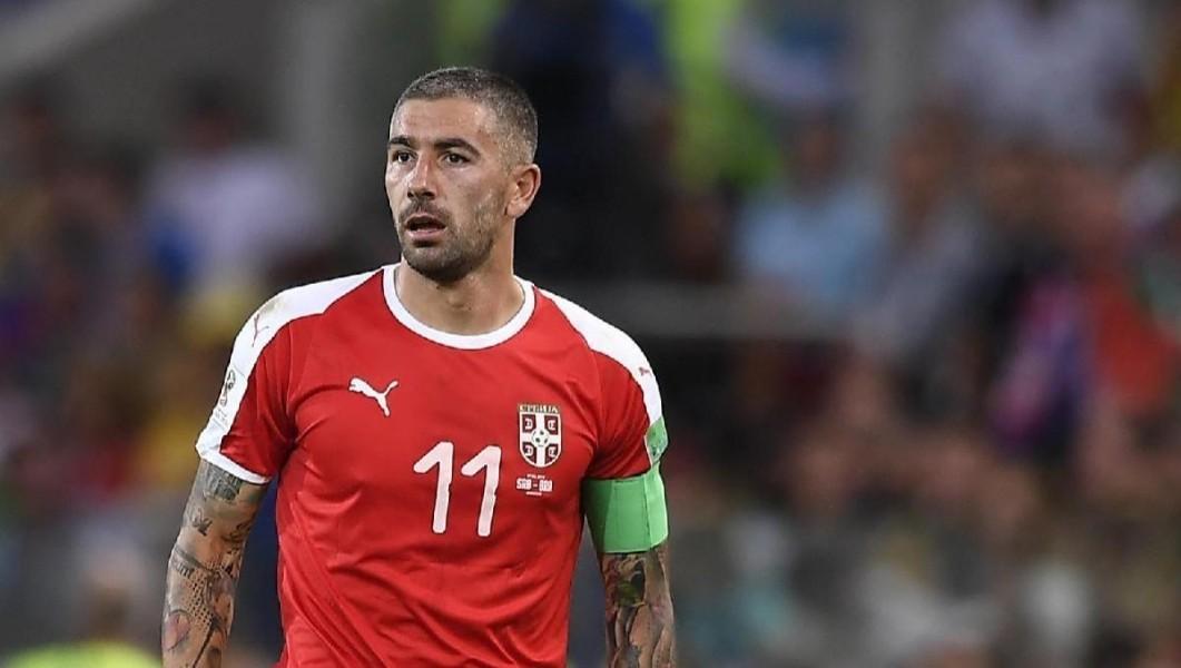 Kolarov con la maglia della Serbia, di LaPresse