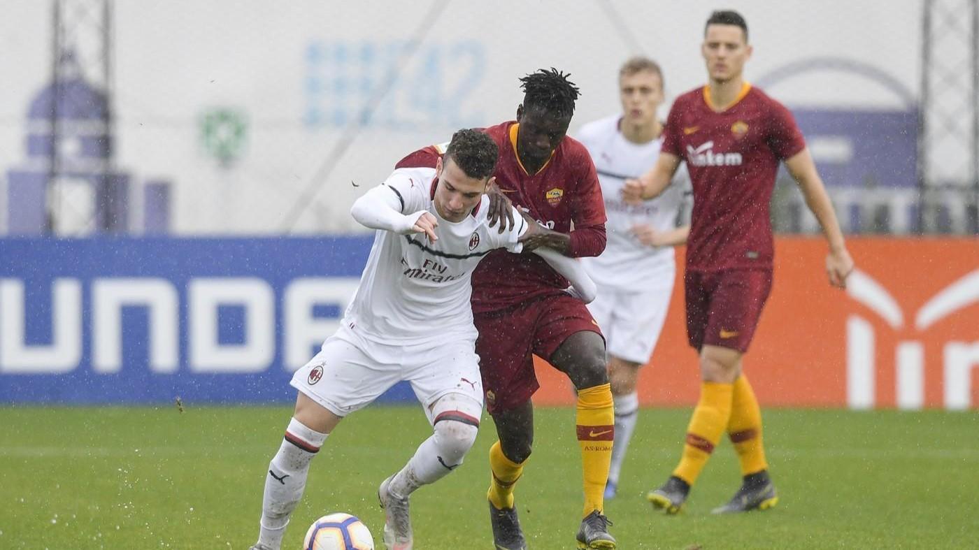 Darboe in azione contro il Milan Primavera, di LaPresse