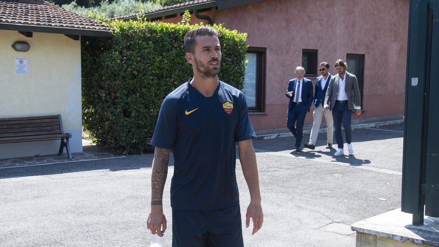 Leonardo Spinazzola a Villa Stuart durante le visite mediche, di LaPresse