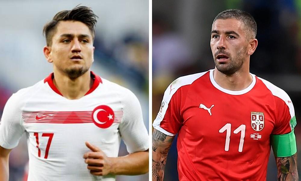 Cengiz Ünder e Aleksandar Kolarov con le maglie di Turchia e Serbia, di LaPresse