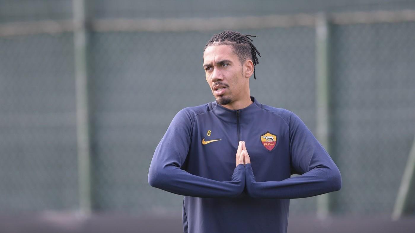 Chris Smalling, 30 anni, si allena a Trigoria, di LaPresse