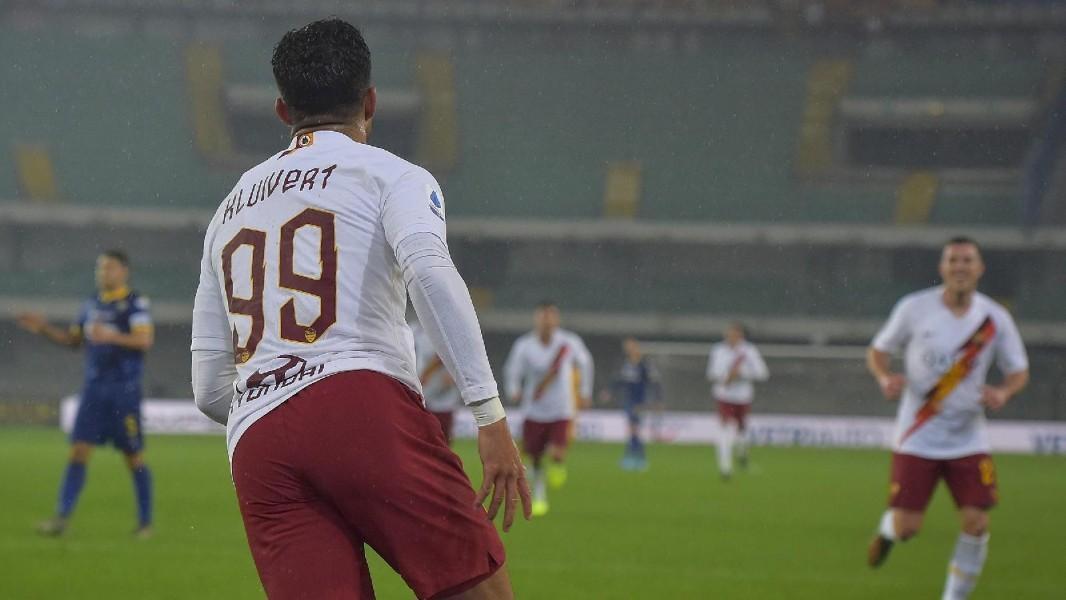 Justin Kluivert esulta per il gol che ha sbloccato la partita, di LaPresse