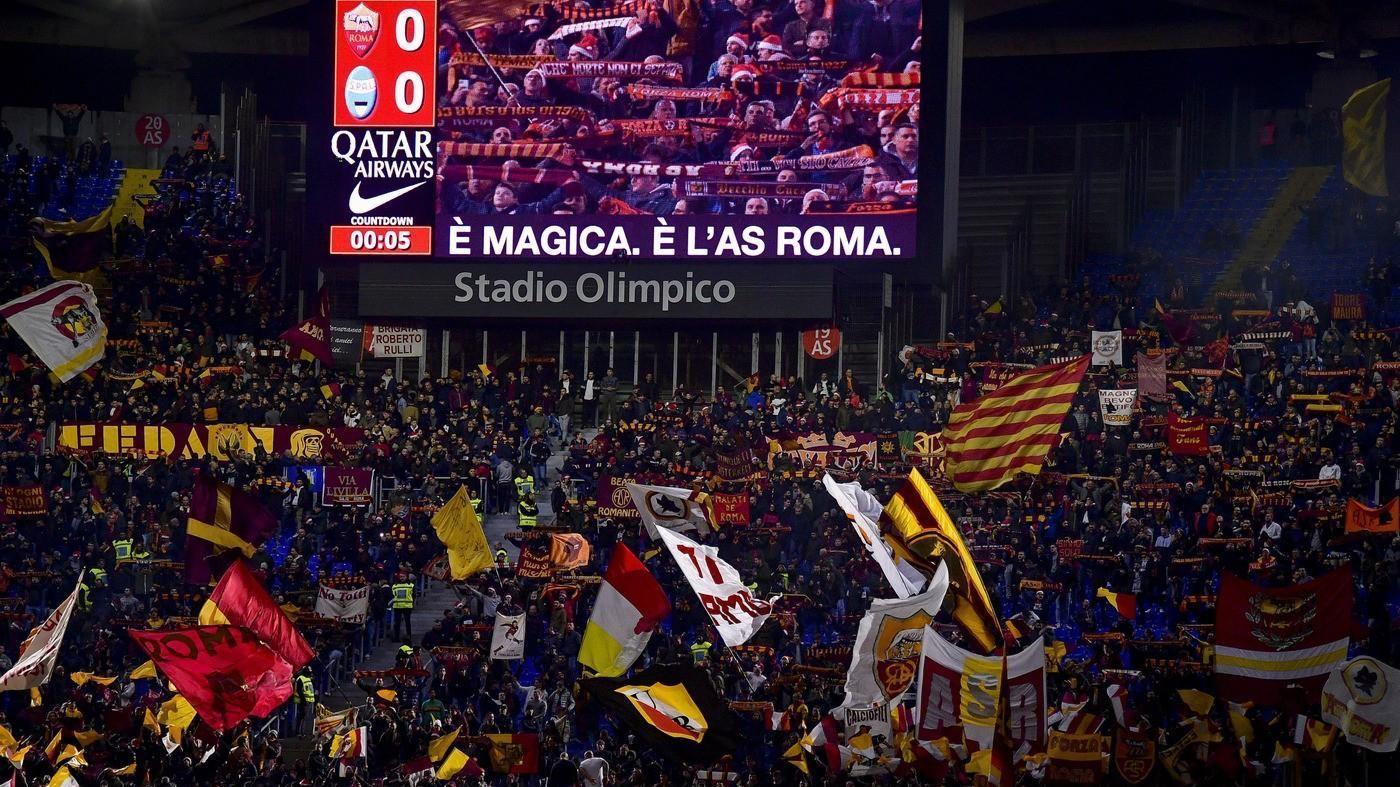 La Curva Sud durante Roma-Spal, di LaPresse