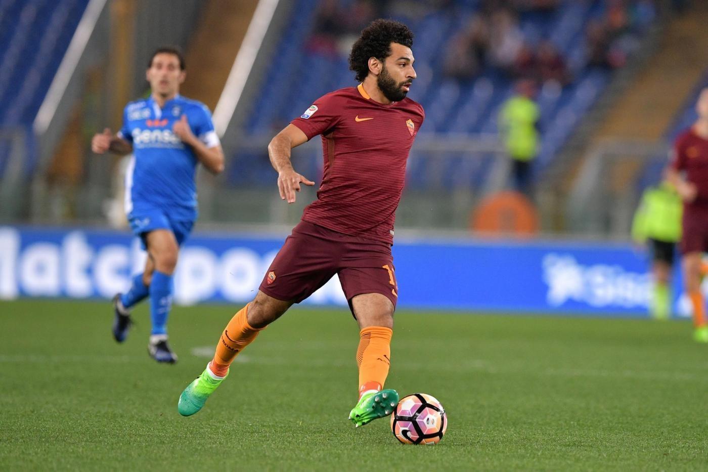 6 - Salah: acquistato dal Chelsea nel 2015, in due stagioni terrorizza le difese d\'Italia grazie alla sua velocità sovrumana, segnando 34 gol e fornendo 22 assist in 83 partite, di LaPresse