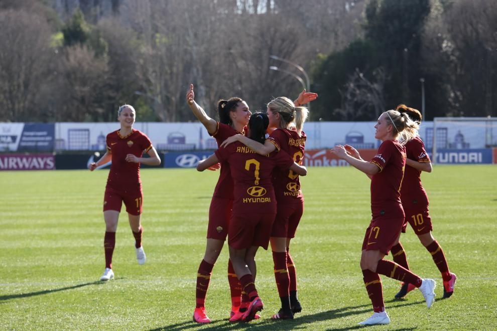 L'esultanza di Bonfantini al Tre Fontane (Foto Ranieri)