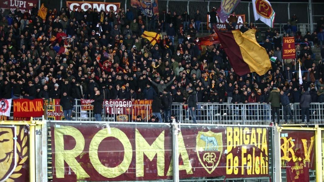 Il settore ospiti occupato dai tifosi giallorossi