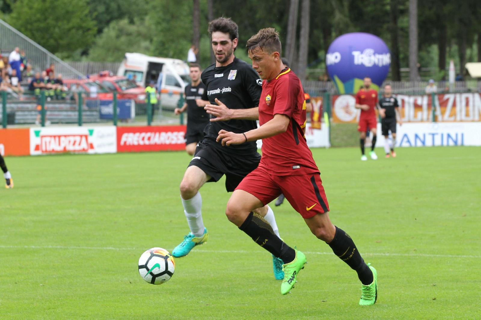 Luca Pellegrini durante il ritiro estivo a Pinzolo