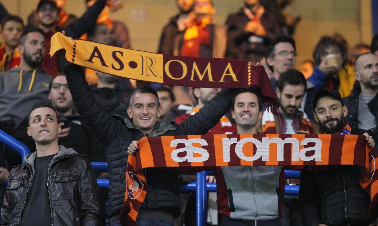 Tifosi romanisti a Stamford Bridge per Chelsea-Roma