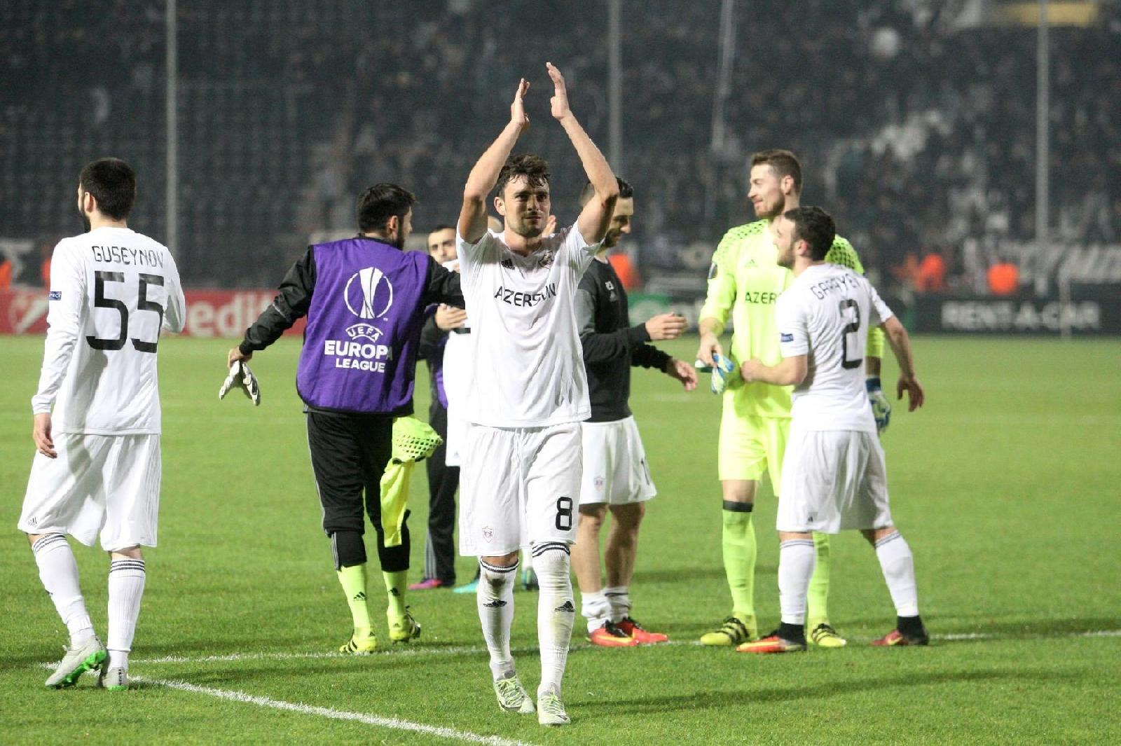 I giocatori del Qarabag festeggiano dopo la vittoria contro il Copenhagen