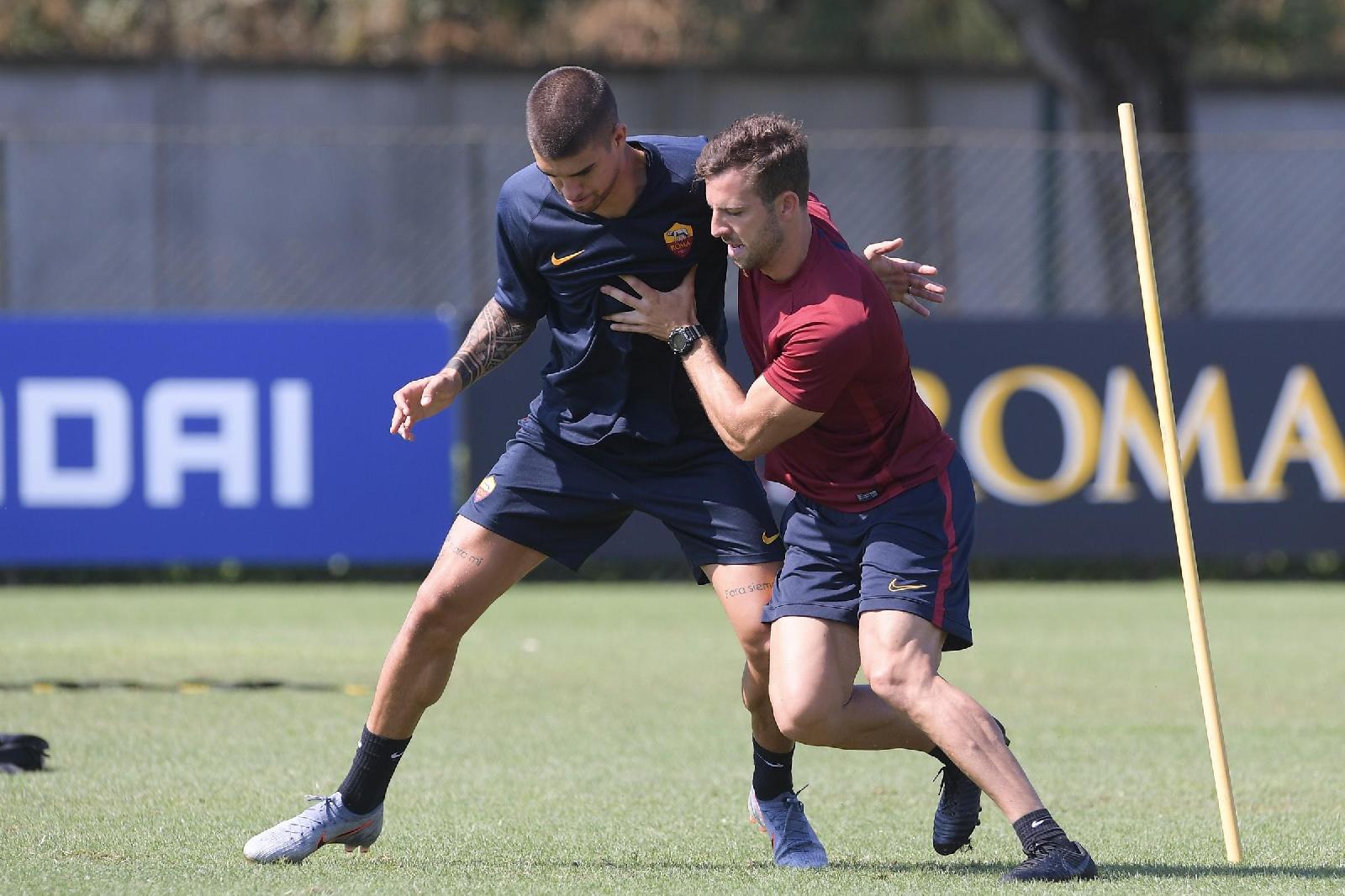 Il preparatore atletico Nuno Romano in allenamento a Trigoria con Mancini, di LaPresse