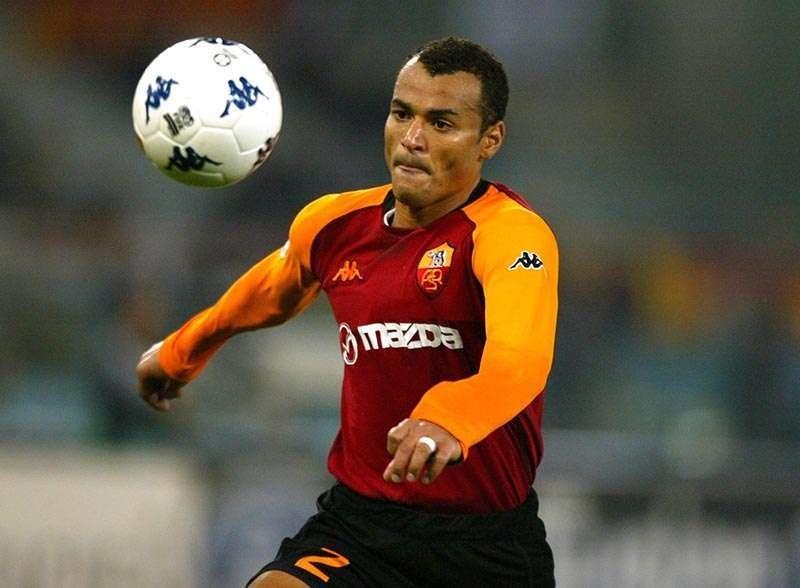 Terzino destro: Cafu