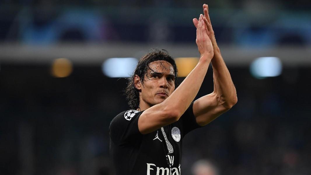 Edinson Cavani con la maglia del PSG, di LaPresse