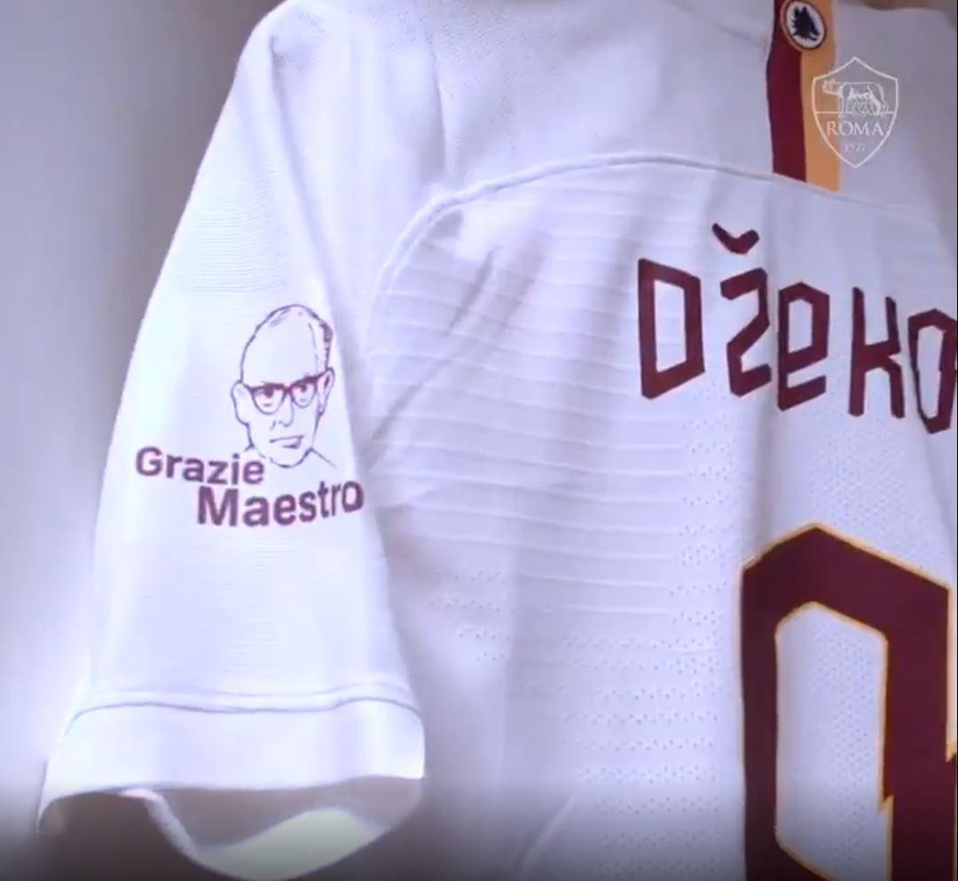 La speciale maglia che indosseranno i giocatori della Roma contro il Parma